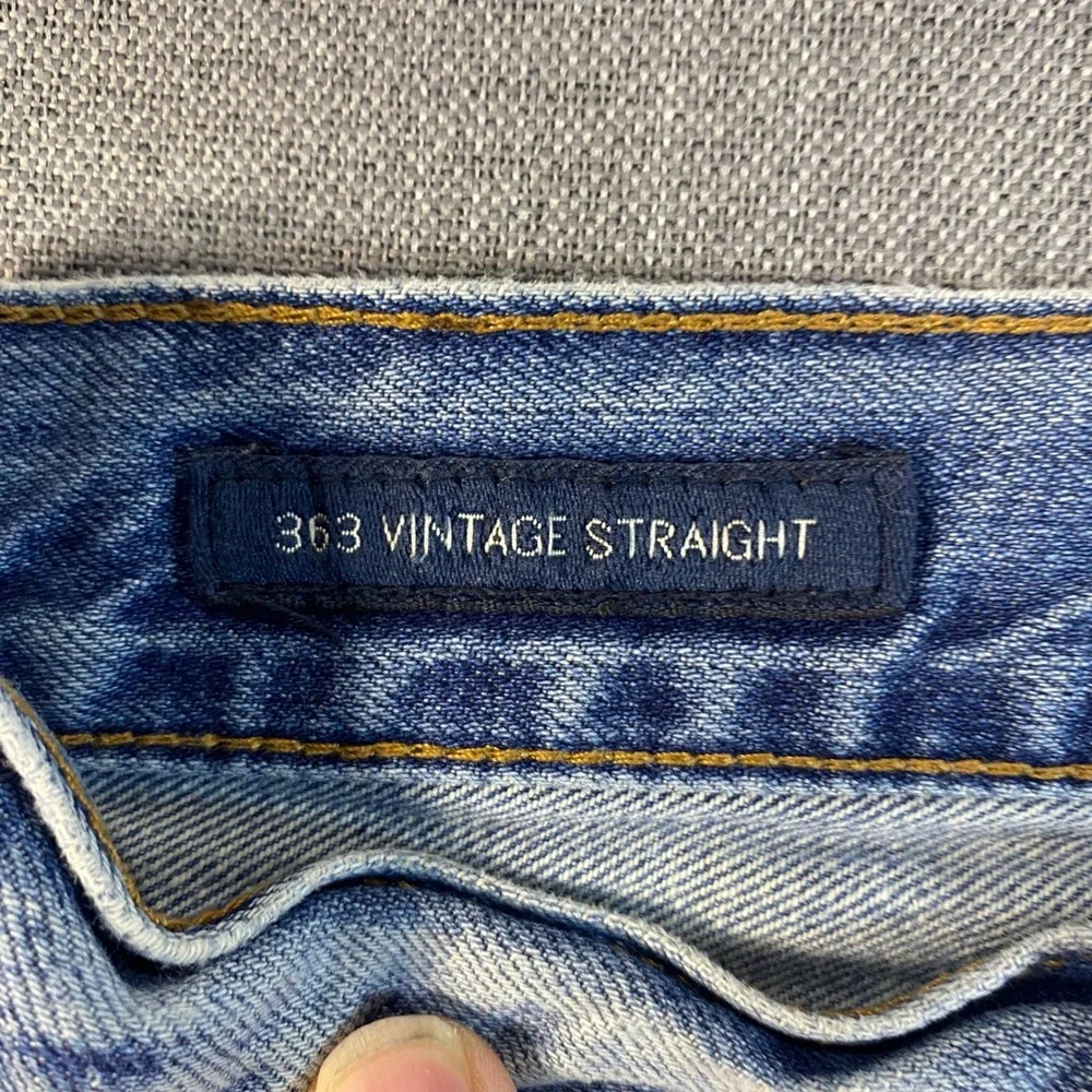 Lucky Brand 363 Vintage Straight Jeans Mens 32x30 Light Wash